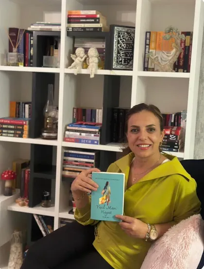 Bir okurun Yeşil Mavi Hayat karesi